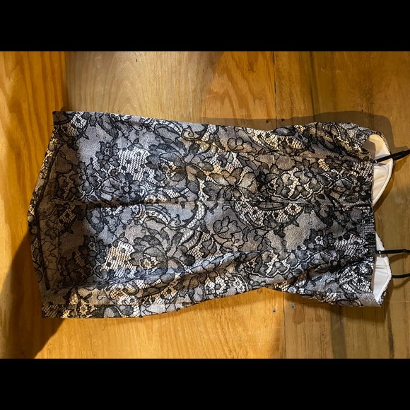 Black and white mini dress - Picture 2 of 3